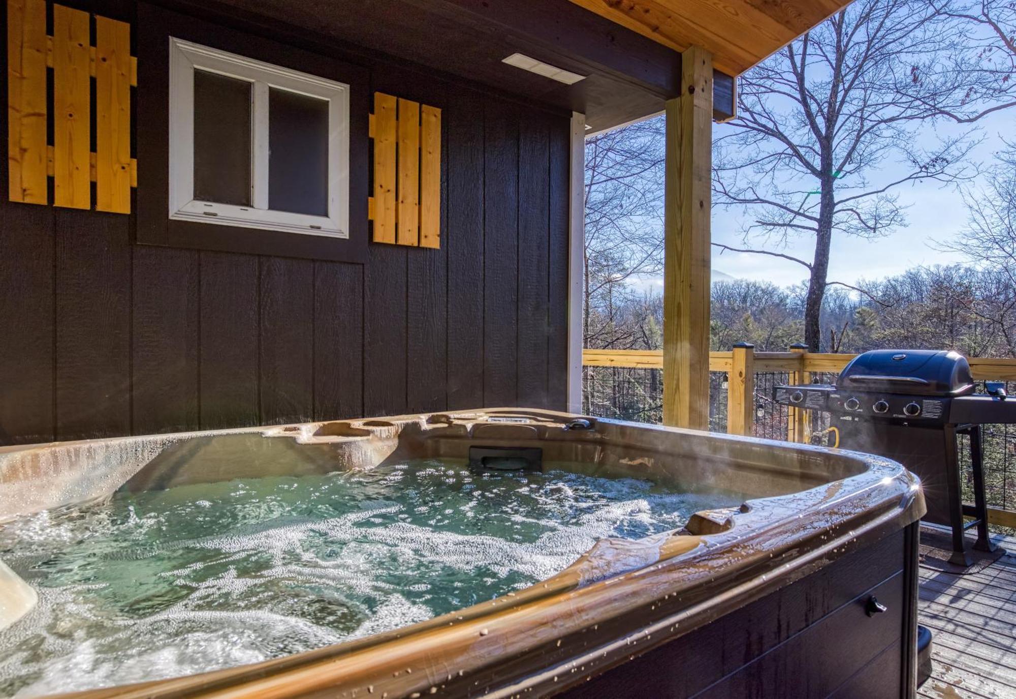 Whispering Winds, Hot Tub, Game Room, Wifi, 1089 Free Tickets Each Paid Day, Dollywood And More 蓋特林堡 外观 照片