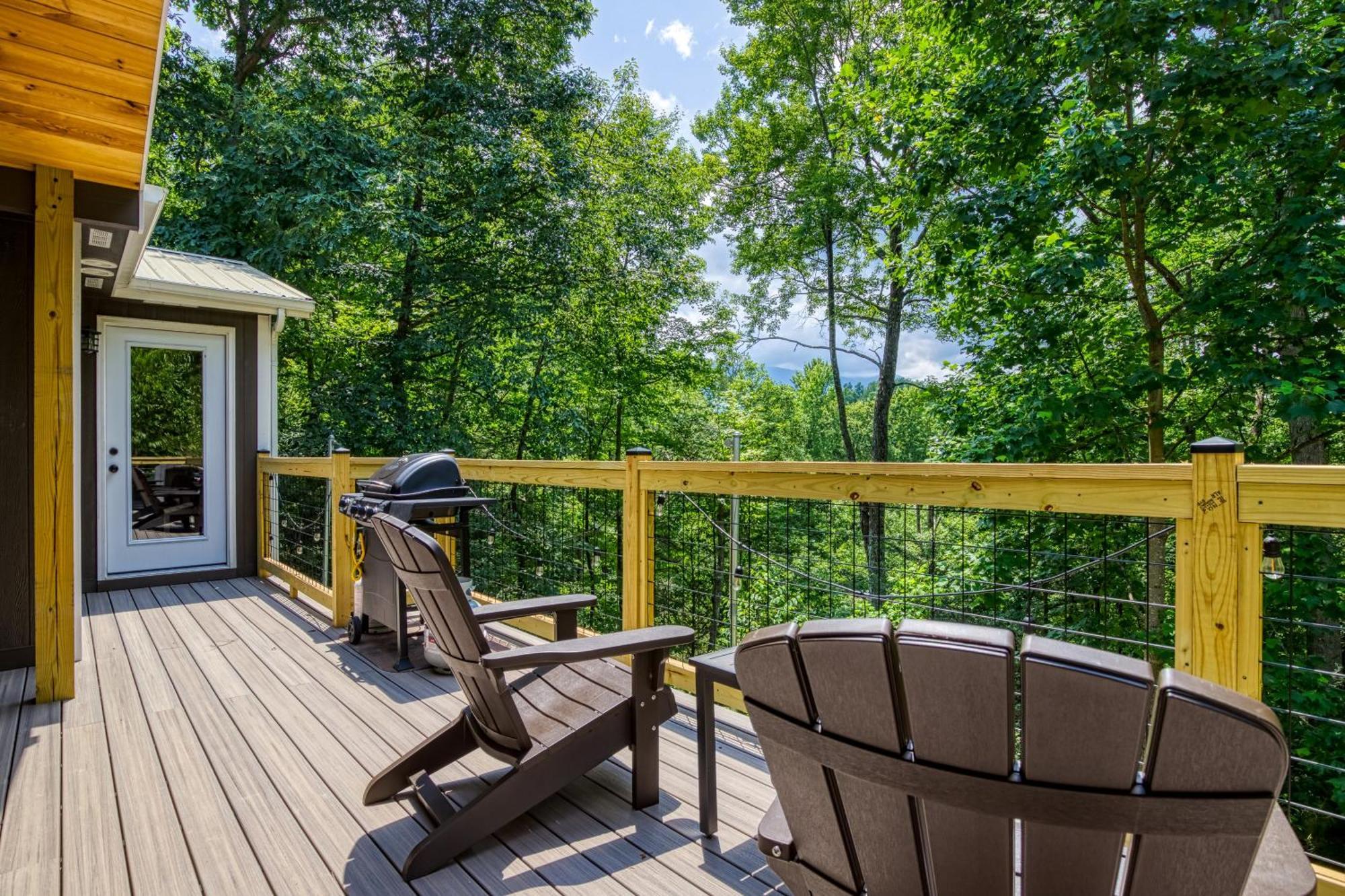 Whispering Winds, Hot Tub, Game Room, Wifi, 1089 Free Tickets Each Paid Day, Dollywood And More 蓋特林堡 外观 照片